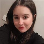 Profesora con C1 de inglés y experiencia previa, imparte clases online y presencial de distintas modalidades.